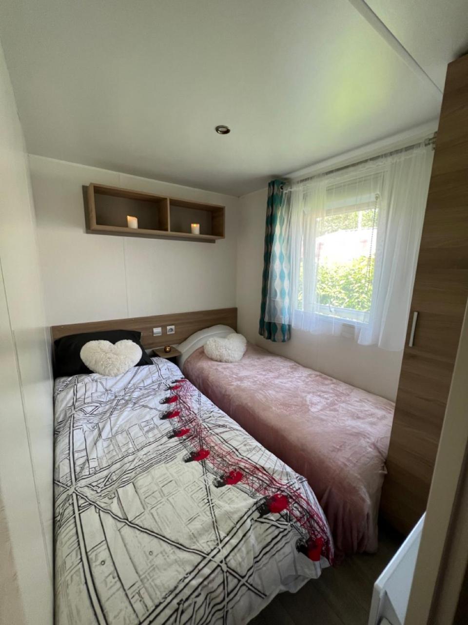 Mobil-Home 4 Etoiles Avec Piscine Proche De Blois Onzain Ngoại thất bức ảnh