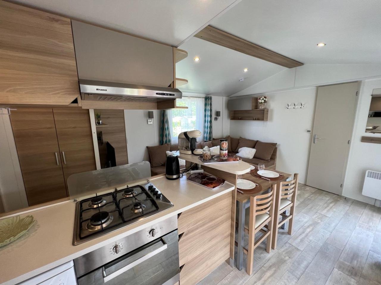 Mobil-Home 4 Etoiles Avec Piscine Proche De Blois Onzain Ngoại thất bức ảnh